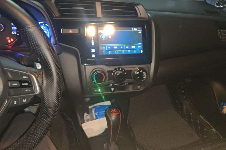 Used Honda Fit 2020 1.5L CVT Comfort Sunroof Version Audio And AC Panel