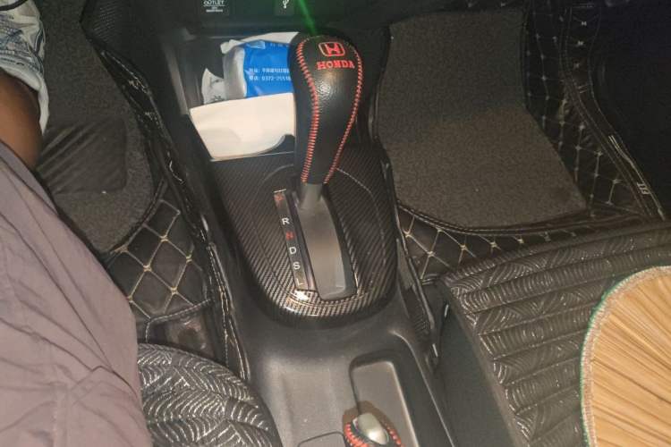 Used Honda Fit 2020 1.5L CVT Comfort Sunroof Version Gear Lever