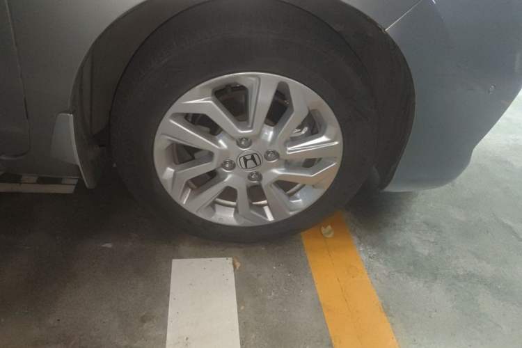 Used Honda Fit 2020 1.5L CVT Comfort Sunroof Version Right Front Wheel Hub