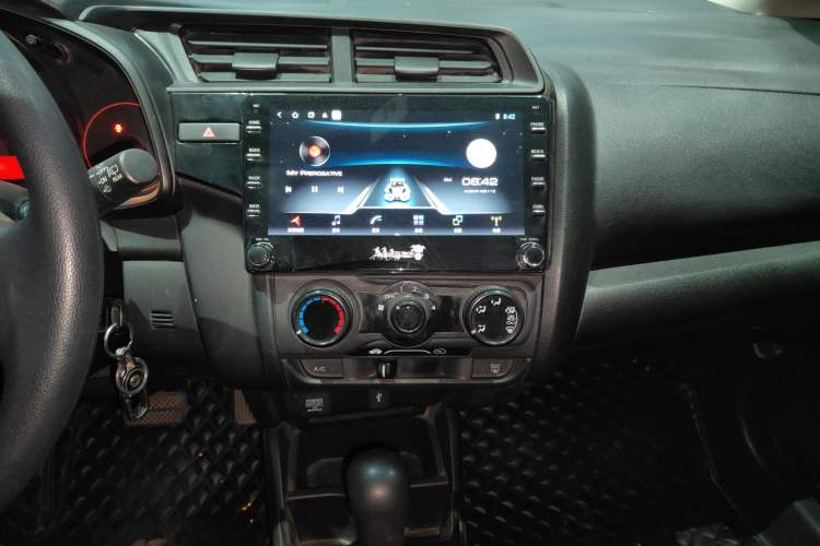 Used Honda Fit 2020 1.5L CVT Comfort Version Audio And AC Panel