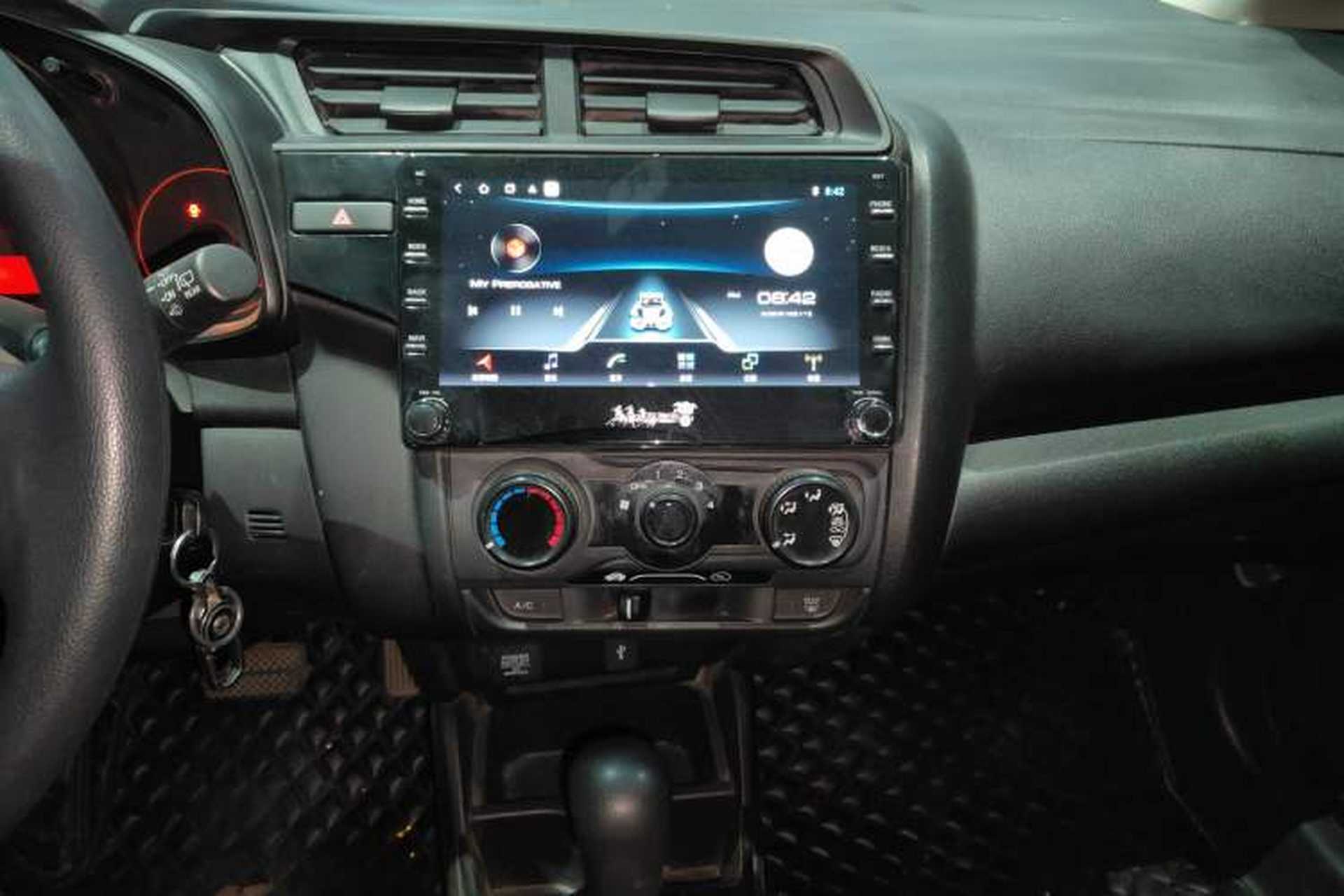 Used Honda Fit 2020 1.5L CVT Comfort Version Audio And AC Panel