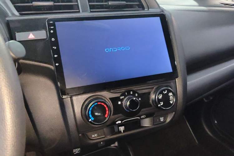 Used Honda Fit 2020 1.5L CVT Comfort Version Audio And AC Panel