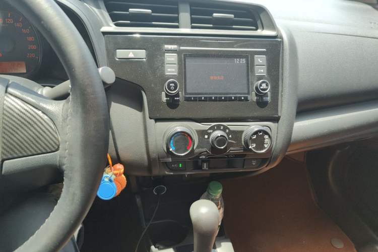 Used Honda Fit 2020 1.5L CVT Comfort Sunroof Version Audio And AC Panel