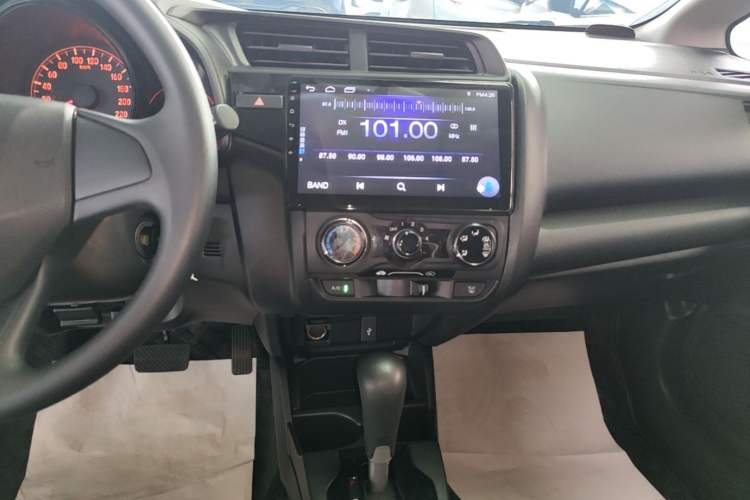 Used Honda Fit 2020 1.5L CVT Comfort Version Audio And AC Panel
