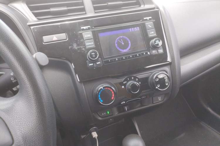 Used Honda Fit 2020 1.5L CVT Comfort Version Audio And AC Panel