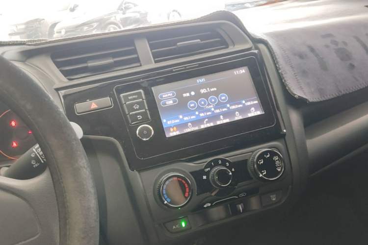 Used Honda Fit 2020 1.5L CVT Comfort Version Audio And AC Panel