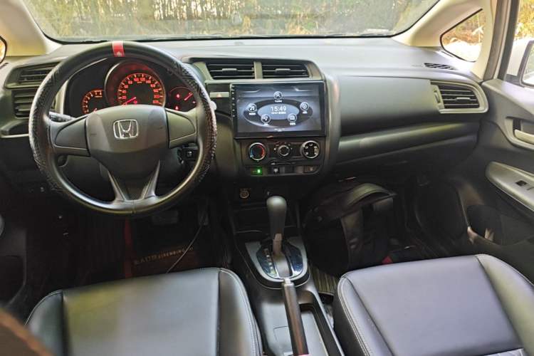 Used Honda Fit 2020 1.5L CVT Comfort Version Center Console