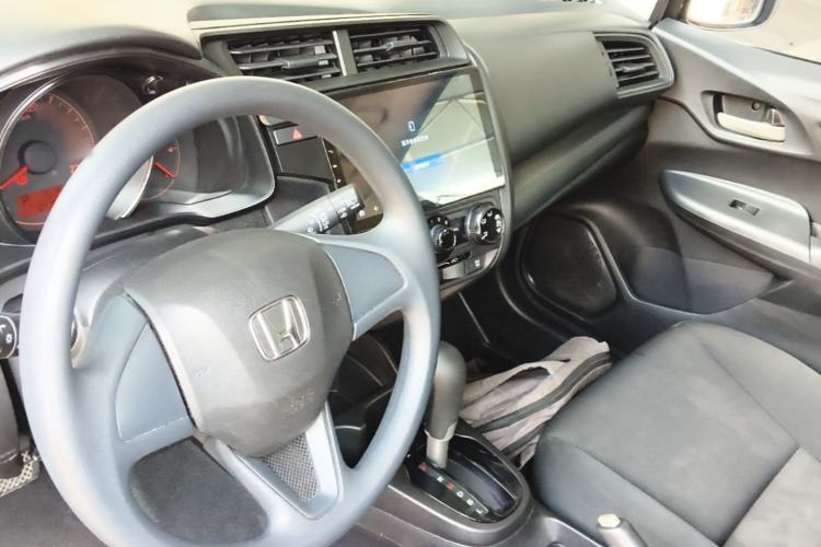 Used Honda Fit 2020 1.5L CVT Comfort Version Center Console