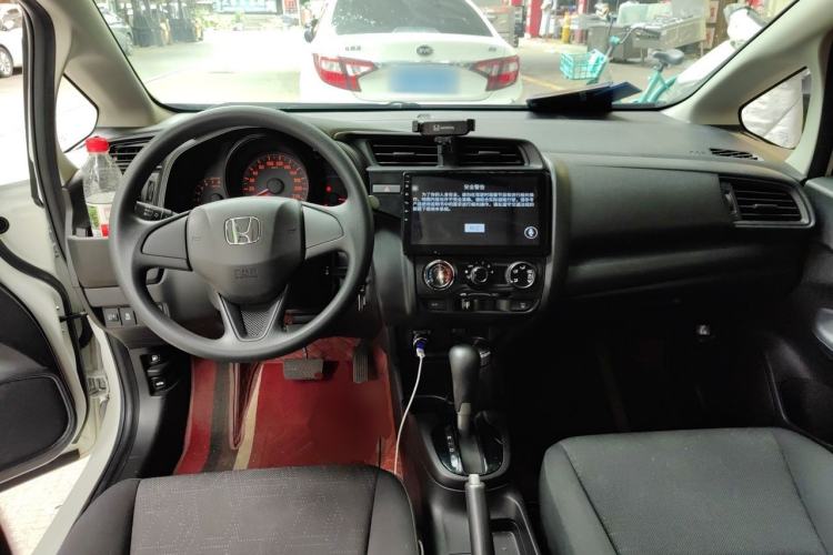 Used Honda Fit 2020 1.5L CVT Comfort Version Center Console