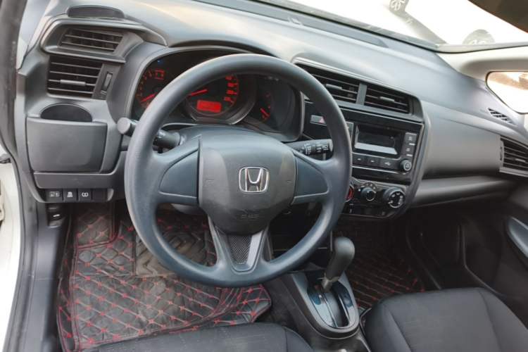 Used Honda Fit 2020 1.5L CVT Comfort Version Center Console
