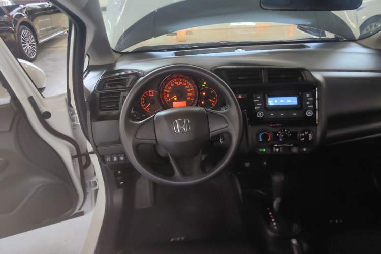 Used Honda Fit 2020 1.5L CVT Comfort Version Center Console
