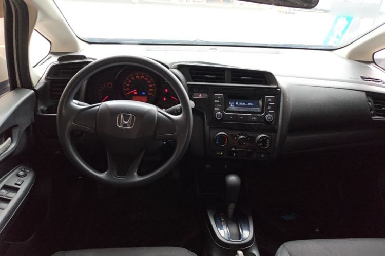 Used Honda Fit 2020 1.5L CVT Comfort Version Center Console