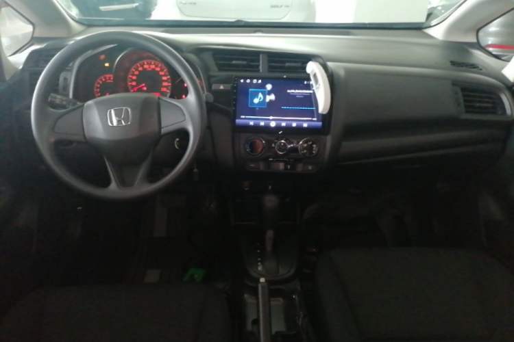 Used Honda Fit 2020 1.5L CVT Comfort Version Center Console