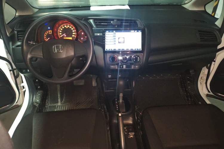 Used Honda Fit 2020 1.5L CVT Comfort Version Center Console