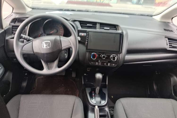 Used Honda Fit 2020 1.5L CVT Comfort Version Center Console