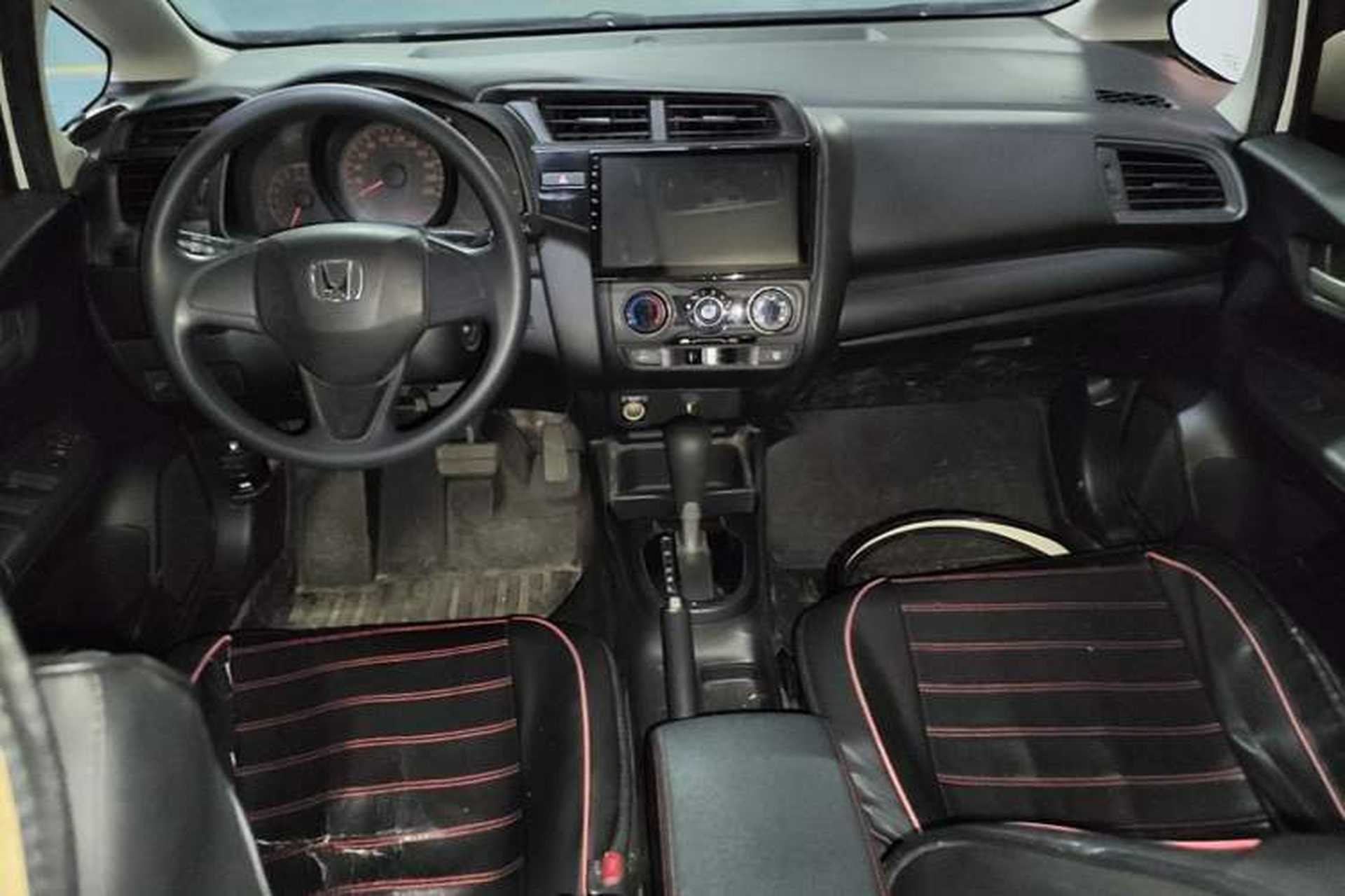 Used Honda Fit 2020 1.5L CVT Comfort Sunroof Version Center Console