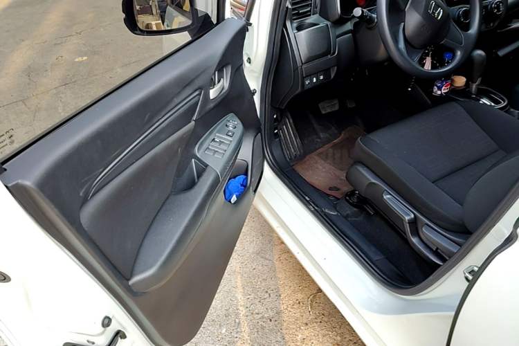 Used Honda Fit 2020 1.5L CVT Comfort Sunroof Version Driver Seat