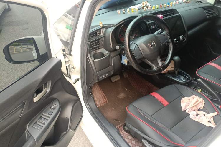 Used Honda Fit 2020 1.5L CVT Comfort Sunroof Version Driver Seat