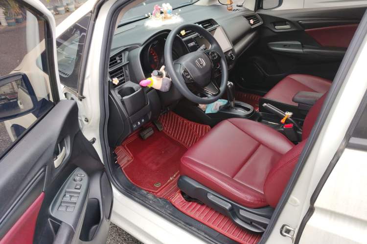 Used Honda Fit 2020 1.5L CVT Comfort Version Driver Seat
