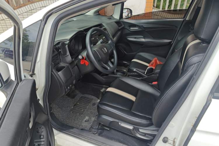 Used Honda Fit 2020 1.5L CVT Comfort Version Driver Seat