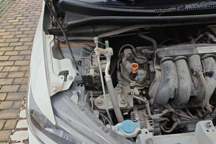 Used Honda Fit 2020 1.5L CVT Comfort Sunroof Version Engine Bay Right