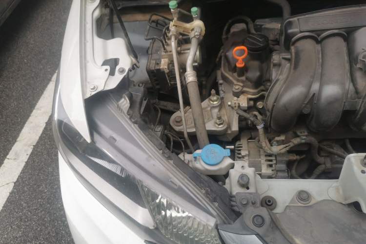 Used Honda Fit 2020 1.5L CVT Comfort Version Engine Bay Right