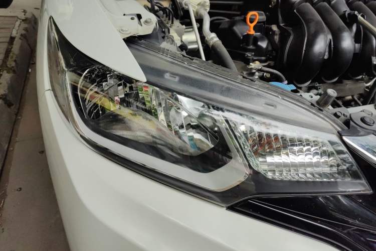 Used Honda Fit 2020 1.5L CVT Comfort Version Engine Bay Right