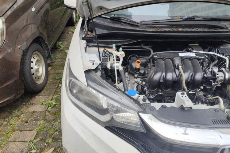 Used Honda Fit 2020 1.5L CVT Comfort Version Engine Bay Right