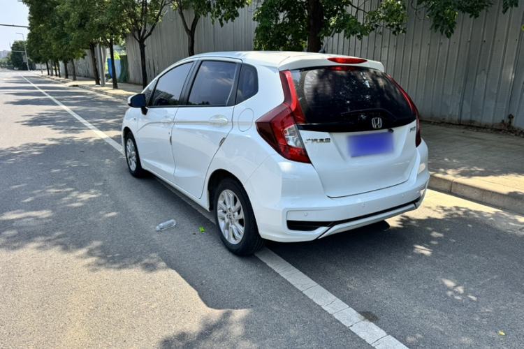 Used Honda Fit 2020 1.5L CVT Comfort Sunroof Version Exterior 3