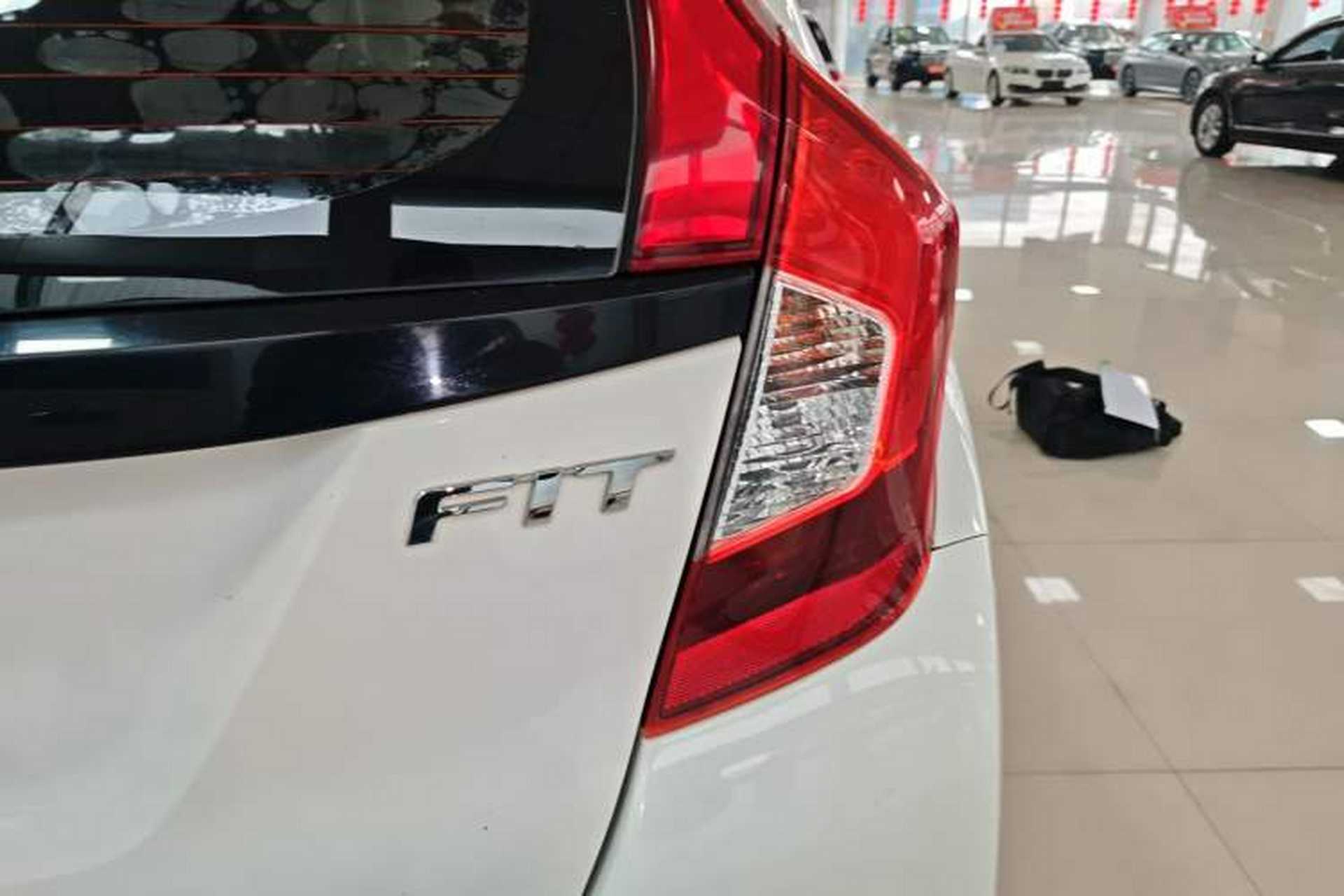 Used Honda Fit 2020 1.5L CVT Comfort Version Exterior 3