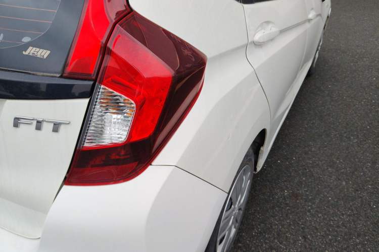 Used Honda Fit 2020 1.5L CVT Comfort Version Exterior 3