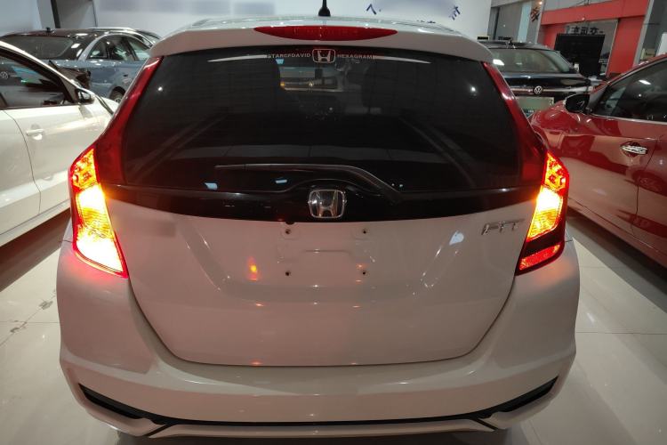 Used Honda Fit 2020 1.5L CVT Comfort Version Exterior 4