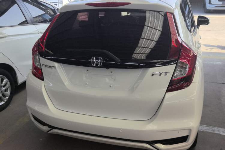 Used Honda Fit 2020 1.5L CVT Comfort Version Exterior 4