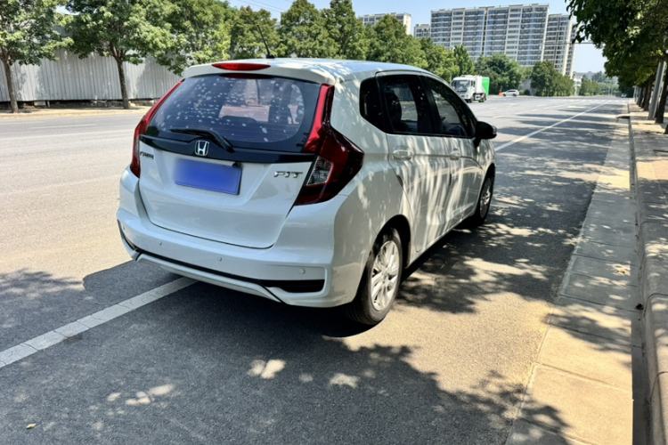 Used Honda Fit 2020 1.5L CVT Comfort Sunroof Version Exterior 5