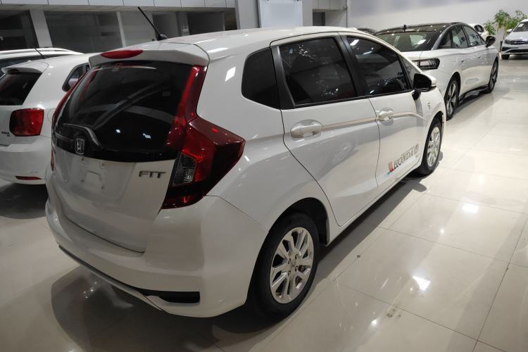 Used Honda Fit 2020 1.5L CVT Comfort Version Exterior 5