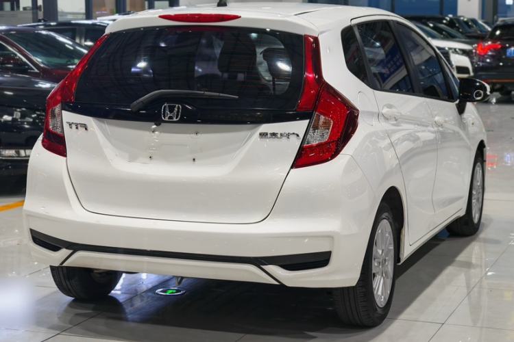 Used Honda Fit 2020 1.5L CVT Comfort Sunroof Version Exterior 5