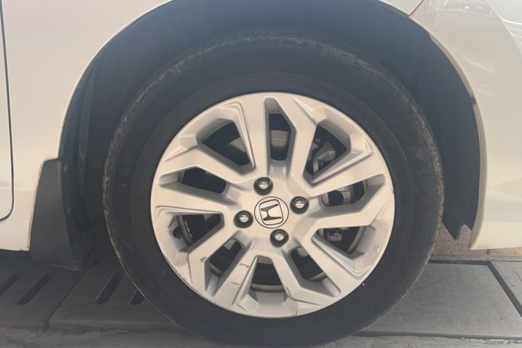 Used Honda Fit 2020 1.5L CVT Comfort Sunroof Version Exterior 5
