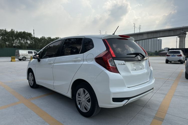 Used Honda Fit 2020 1.5L CVT Comfort Version Exterior 8