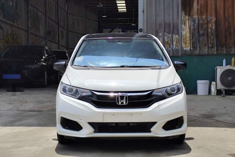 Used Honda Fit 2020 1.5L CVT Comfort Sunroof Version Exterior 8