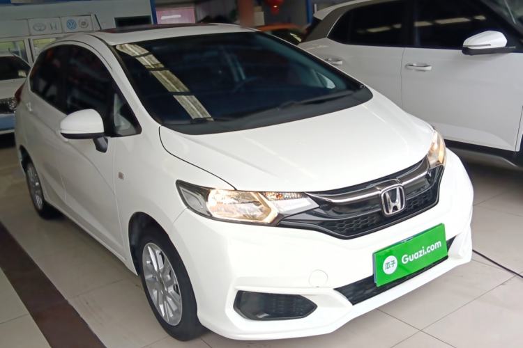 Used Honda Fit 2020 1.5L CVT Comfort Sunroof Version Front Right 45 Deg
