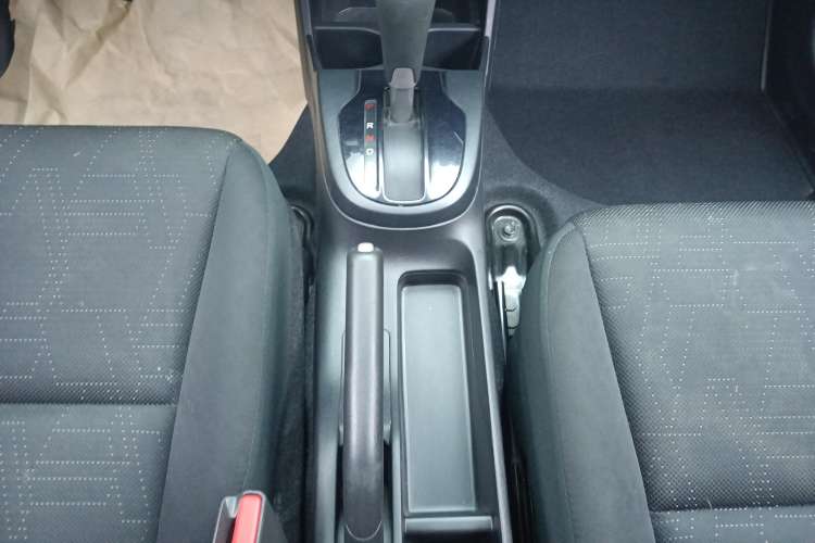 Used Honda Fit 2020 1.5L CVT Comfort Sunroof Version Gear Lever