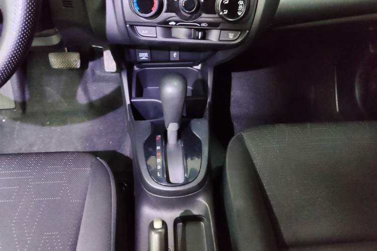 Used Honda Fit 2020 1.5L CVT Comfort Version Gear Lever