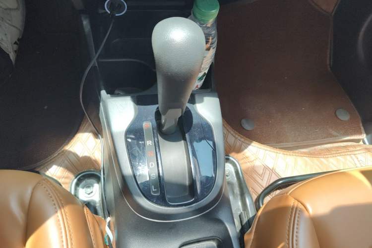 Used Honda Fit 2020 1.5L CVT Comfort Sunroof Version Gear Lever