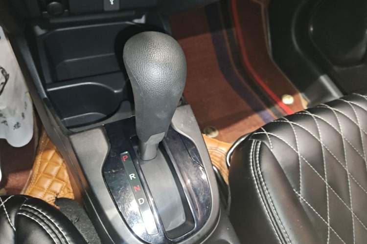 Used Honda Fit 2020 1.5L CVT Comfort Sunroof Version Gear Lever