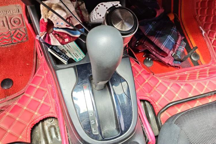 Used Honda Fit 2020 1.5L CVT Comfort Sunroof Version Gear Lever