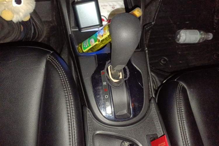 Used Honda Fit 2020 1.5L CVT Comfort Sunroof Version Gear Lever