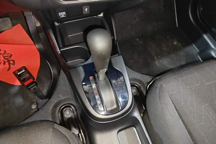 Used Honda Fit 2020 1.5L CVT Comfort Sunroof Version Gear Lever