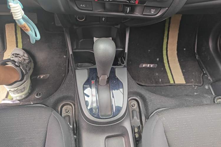 Used Honda Fit 2020 1.5L CVT Comfort Version Gear Lever