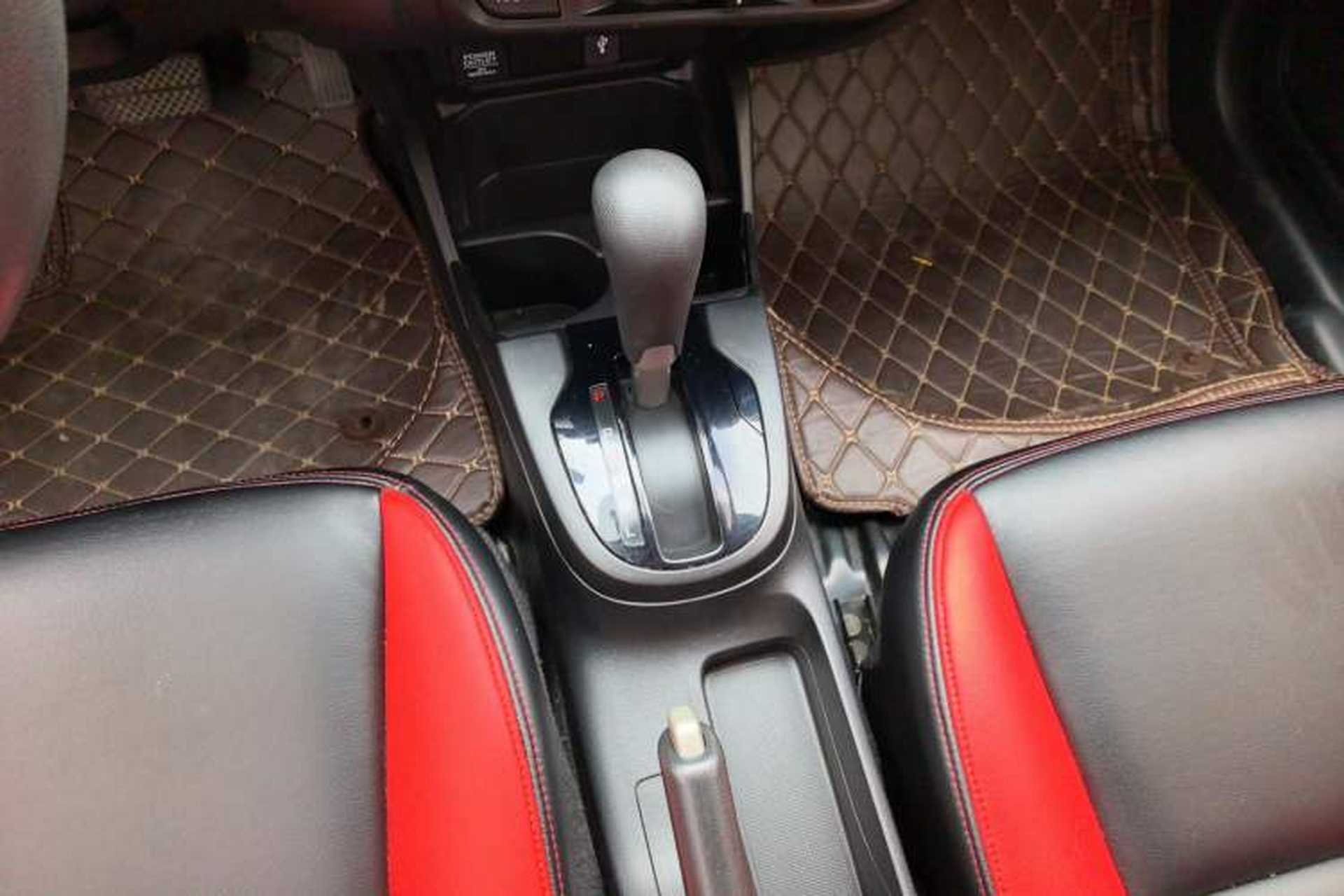 Used Honda Fit 2020 1.5L CVT Comfort Version Gear Lever