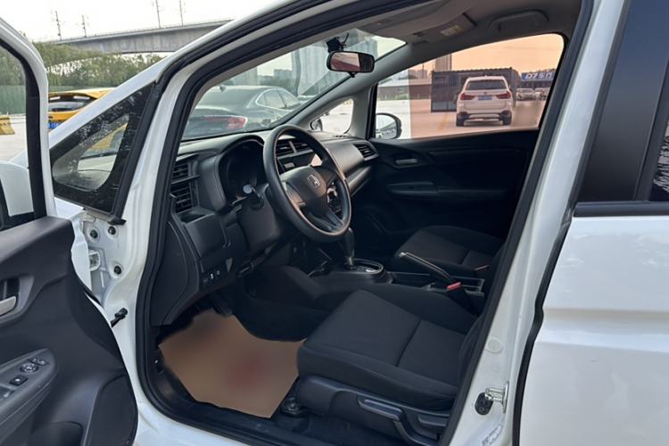 Used Honda Fit 2020 1.5L CVT Comfort Version Interior 8